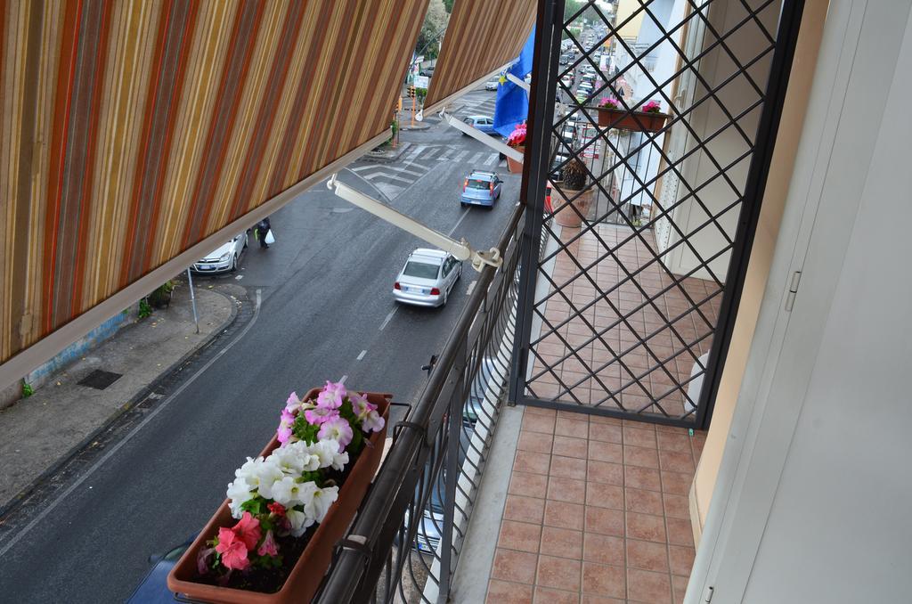 Hotel Campi Flegrei House à Naples Extérieur photo